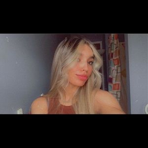 Meet your Posher, Donaira